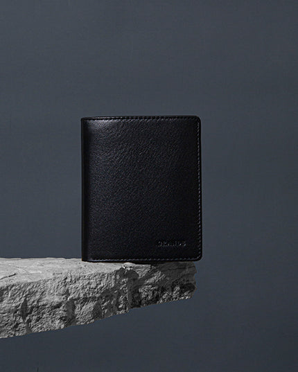 1502 Men's Genuine Black Leather Wallet – Elegance and Practicality